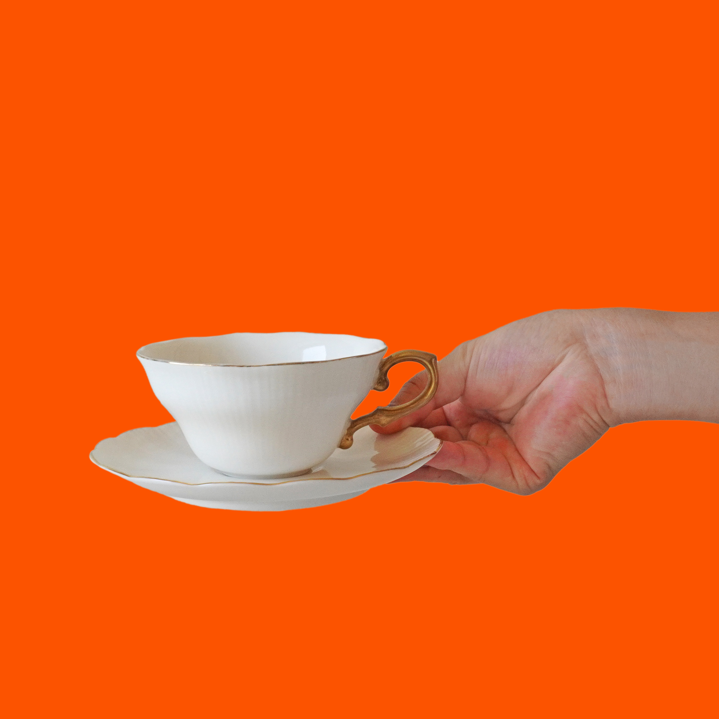 CUP & SAUCER - CLASSICAL CUP & SAUCER