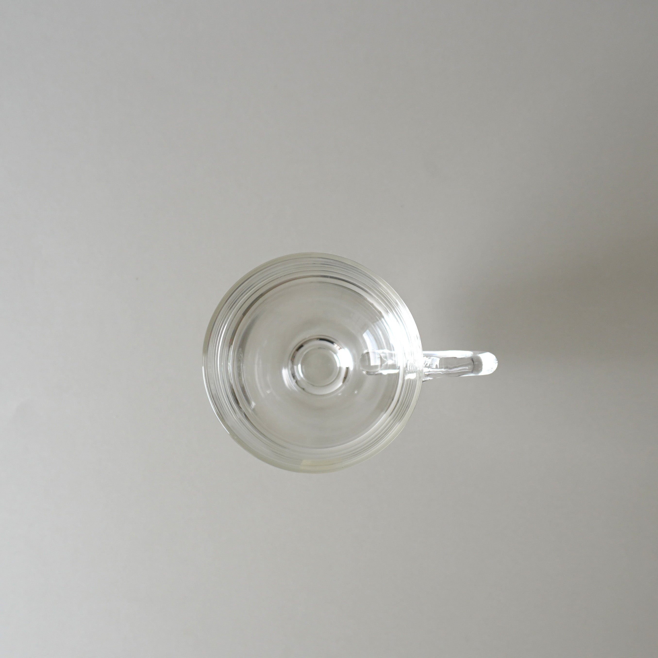 GLASS - TEA CUP LIKE WINE GLASS