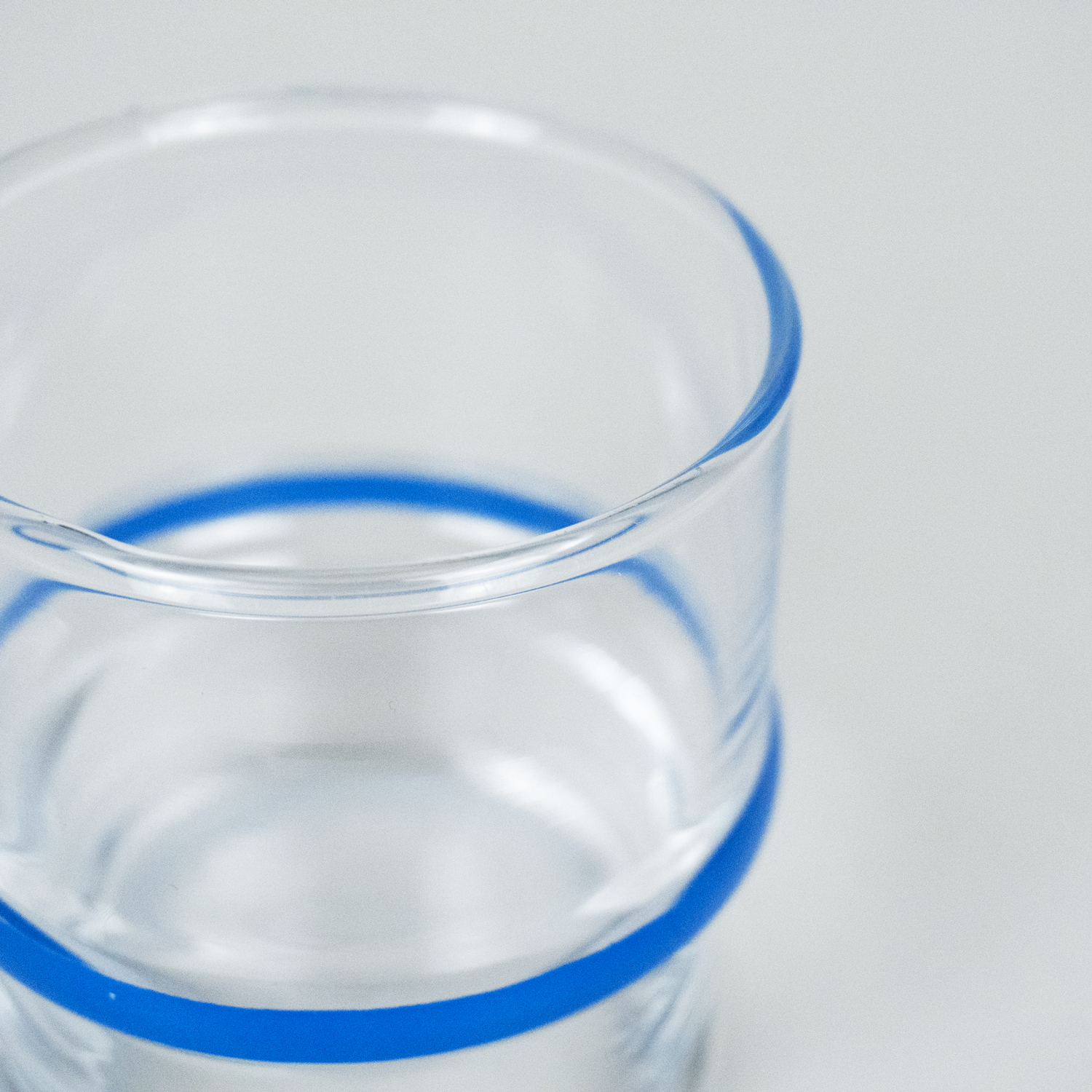 GLASS - BLUE LINE SHORT GLASS