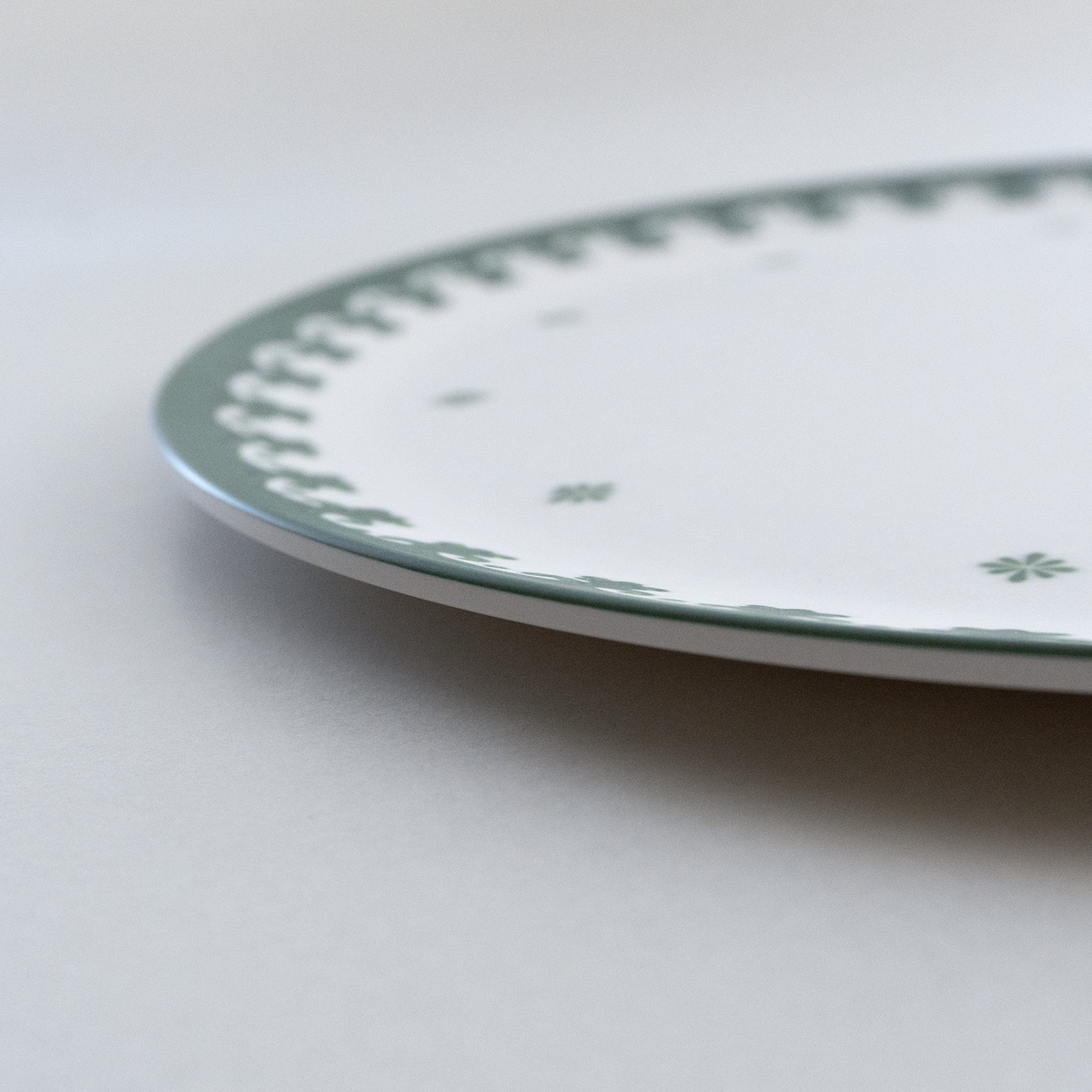 MITSUKO:Dinner Plate / LK Green Lotus (φ25cm)