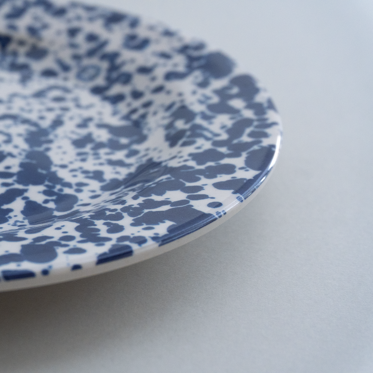 MARINA:Side Plate / LK Blue Splatter (φ17.4cm)