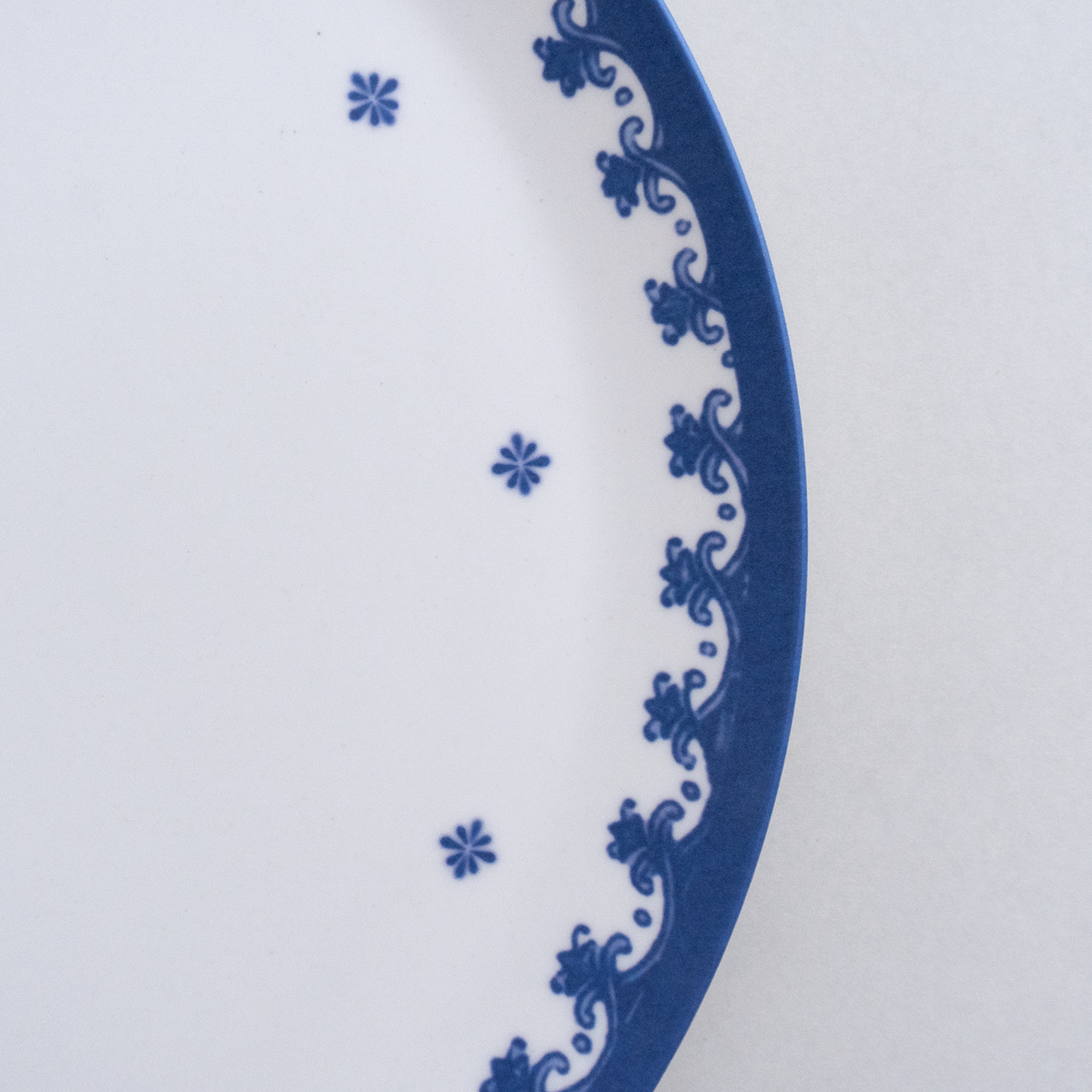 MITSUKO:Dinner Plate / LK Blue Lotus (φ25cm)