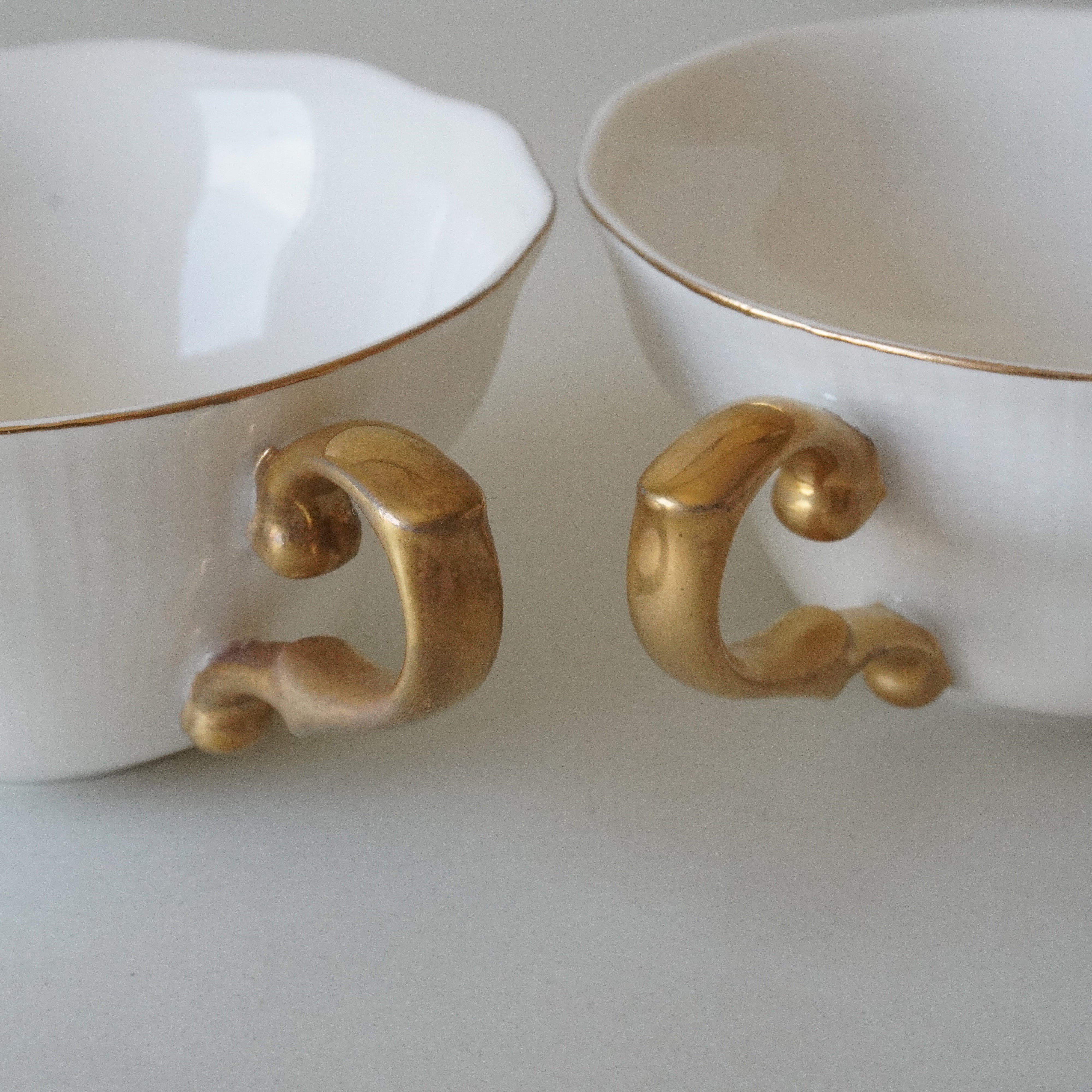 CUP &amp; SAUCER - CLASSICAL CUP &amp; SAUCER