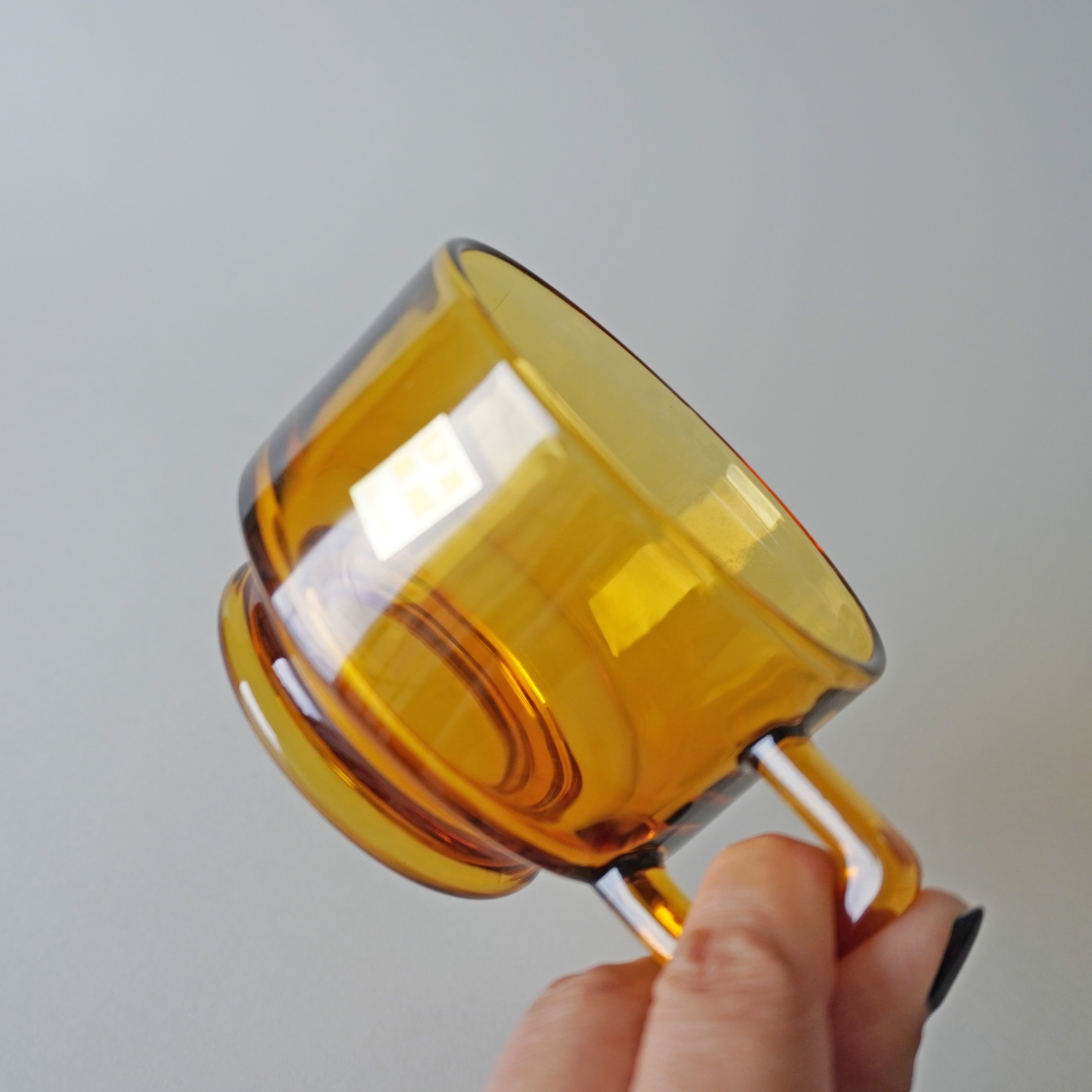 CUP&SAUCER - GLASS CUP & SAUCER / AMBER