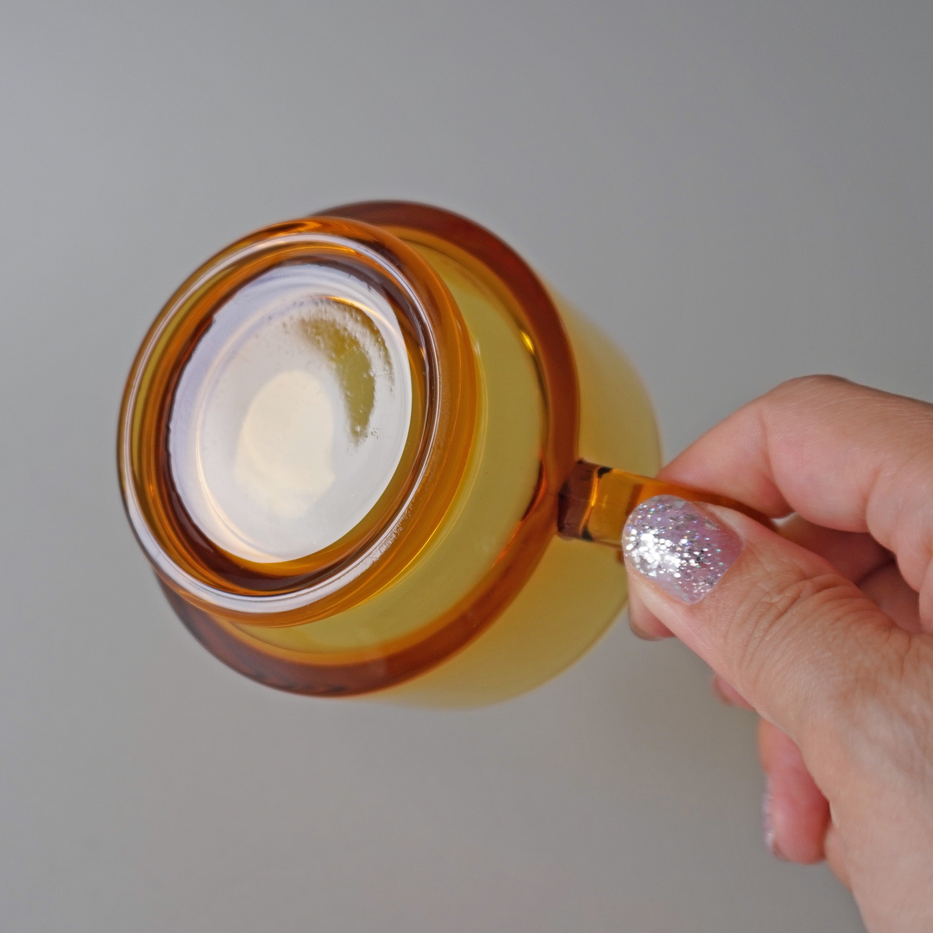 CUP&SAUCER - GLASS CUP & SAUCER / AMBER