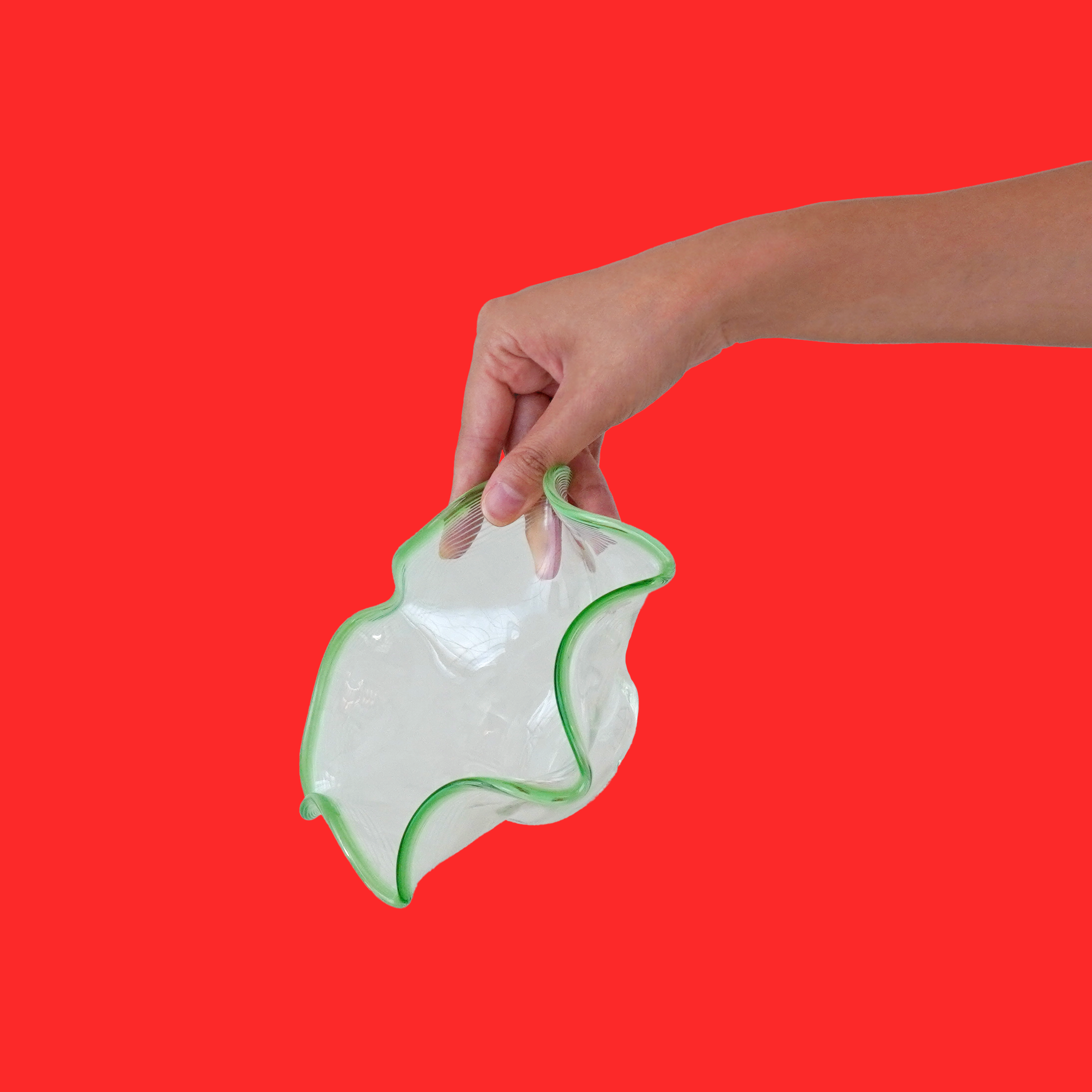 BOWL - GLASS BOWL / GREEN WAVY RIM