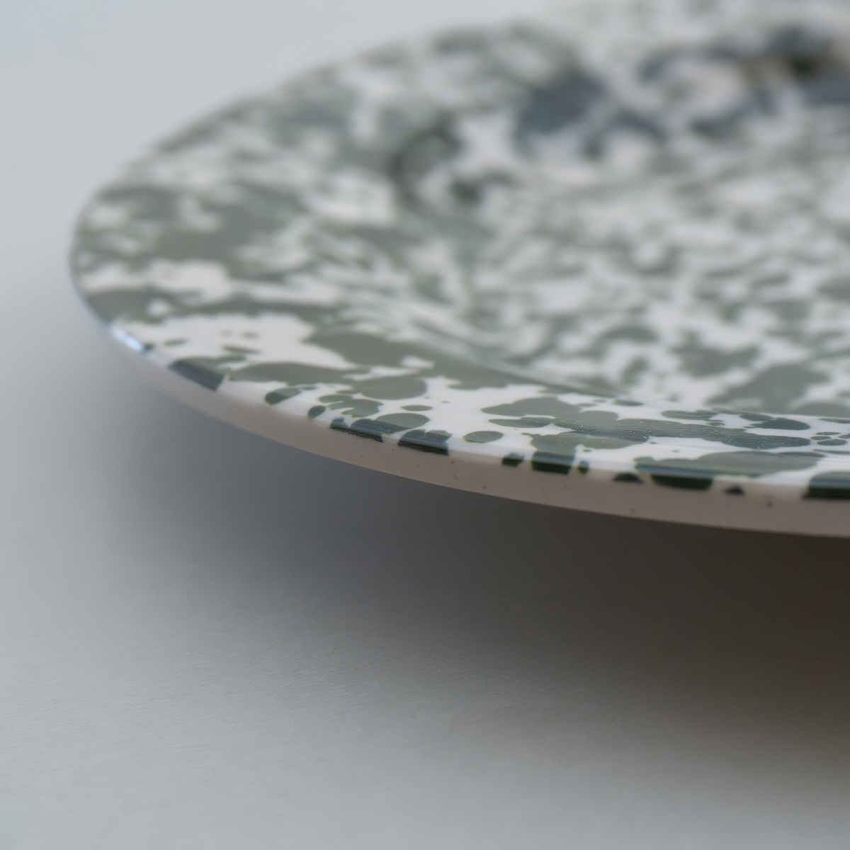MARINA：Side Plate / LK Green Splatter (φ17.4cm)