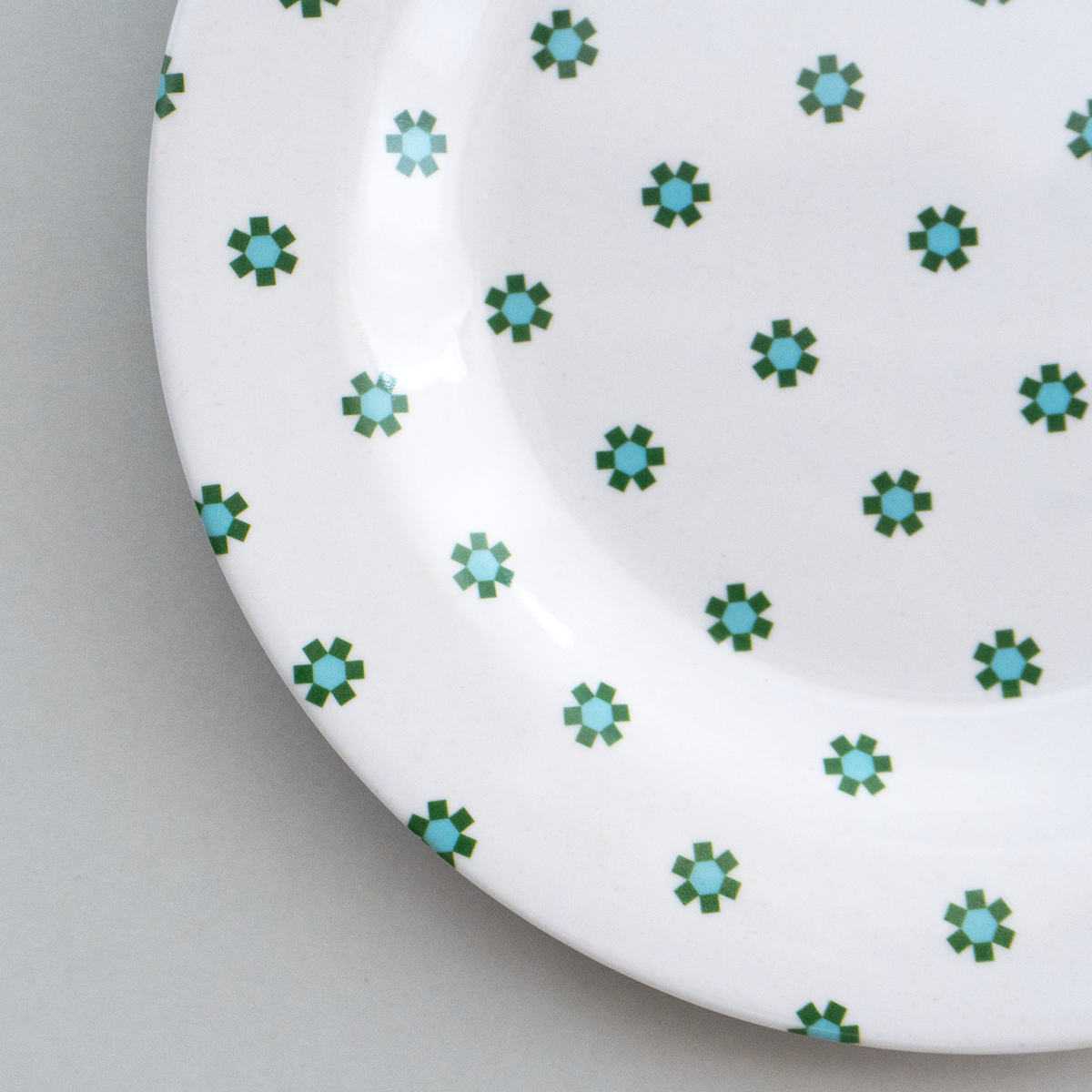 MARINA：Side Plate / Green Beaded Flower (φ17.4cm)