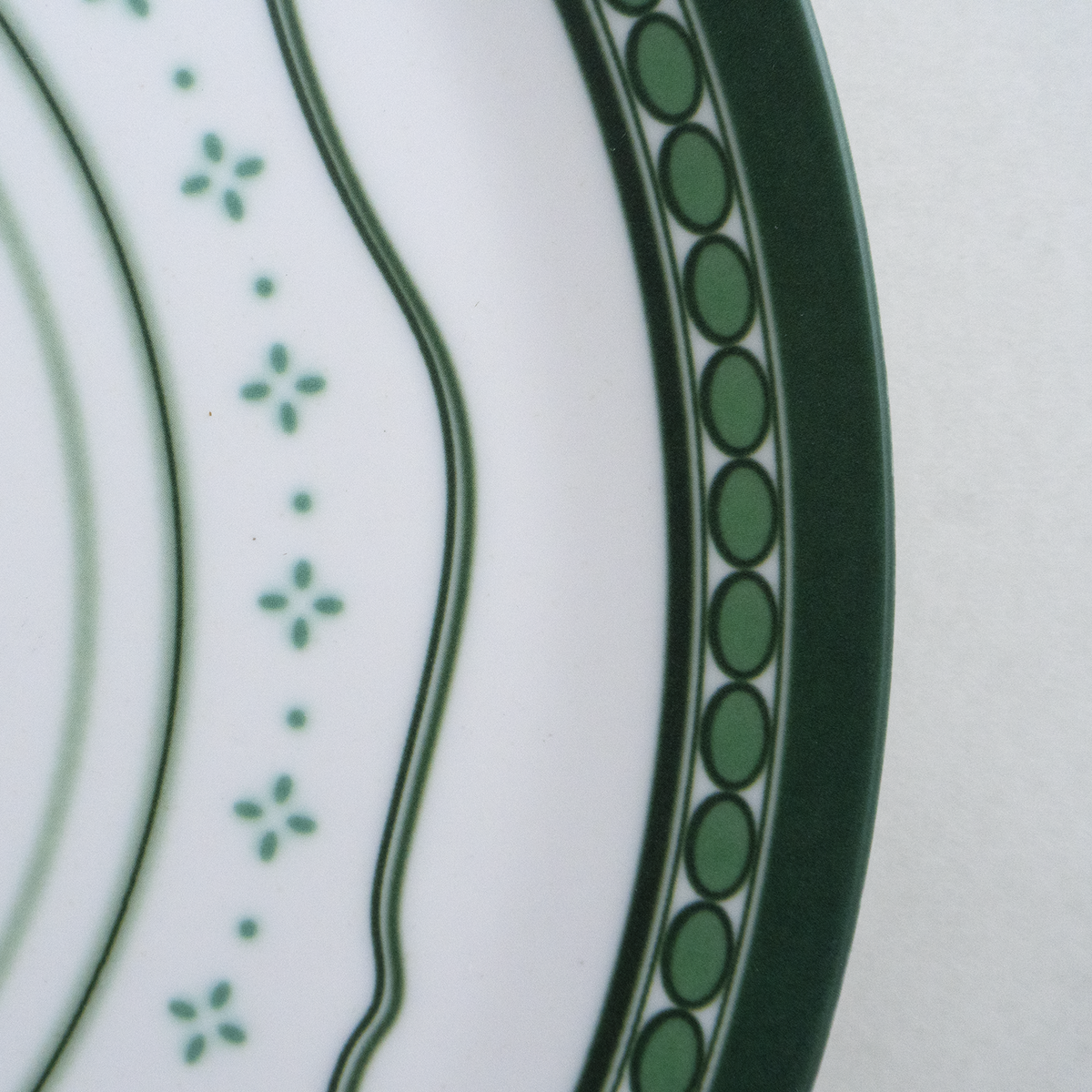 MITSUKO：Dinner Plate / LK Green Rice Grain (φ25cm)