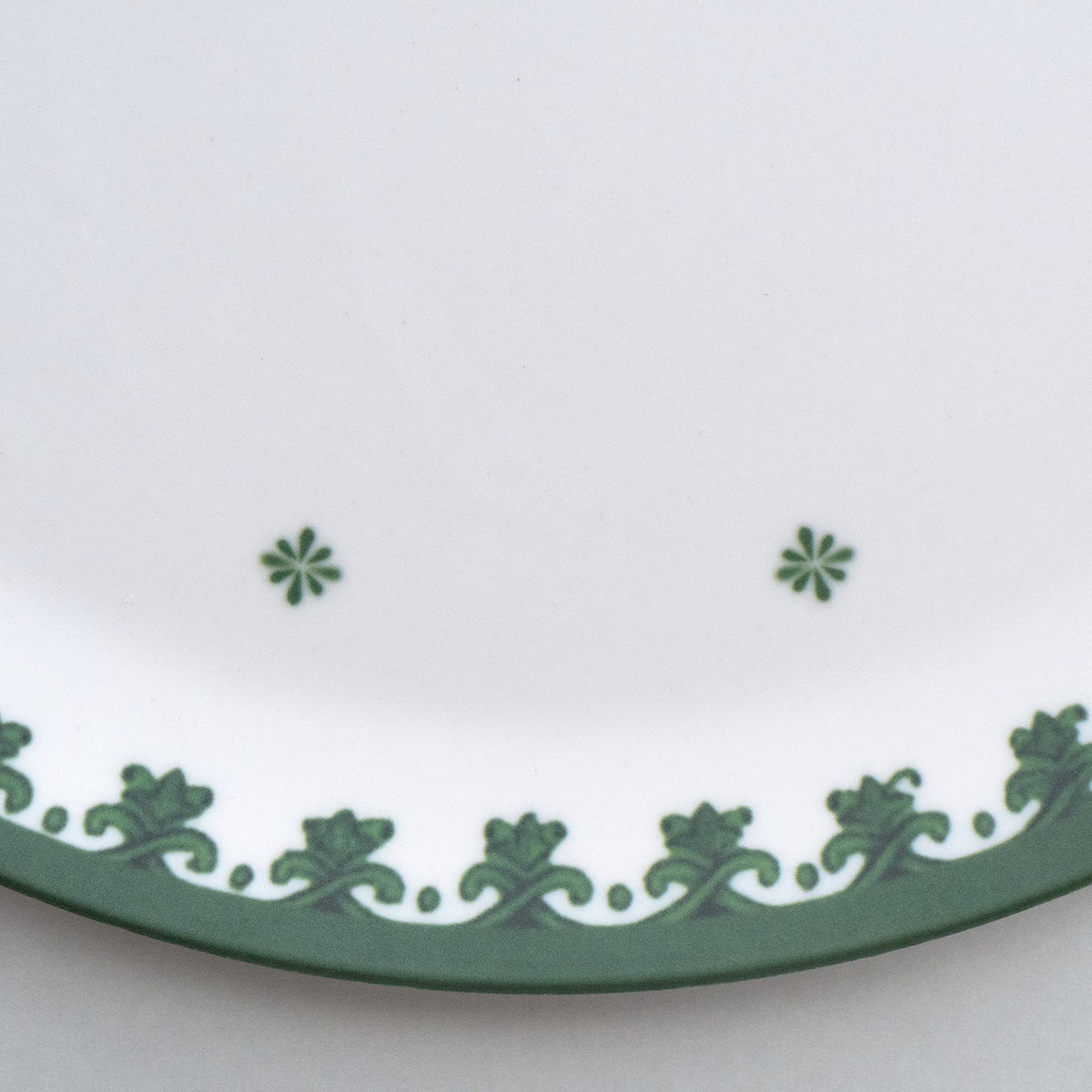 MITSUKO：Dinner Plate / LK Green Lotus (φ25cm)